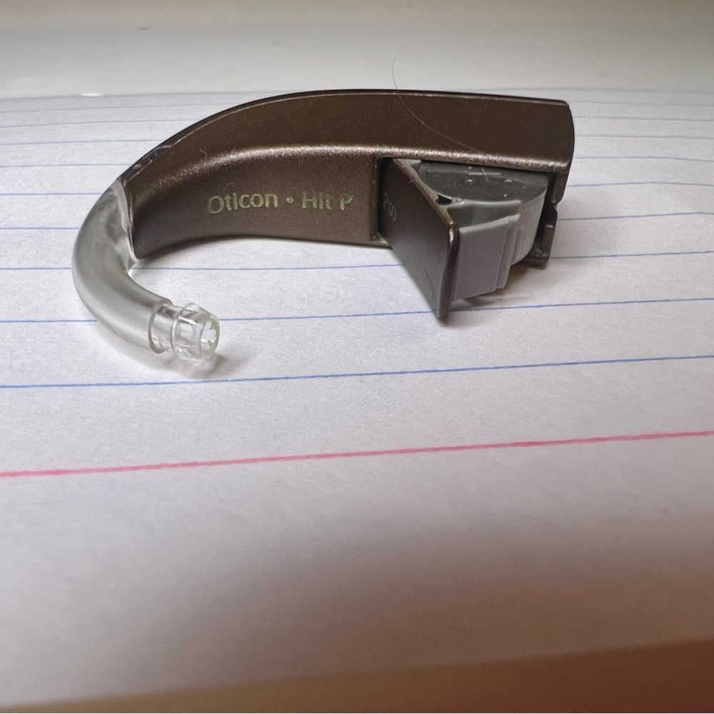 Rx Oticon BTE hearing aid 26 battery